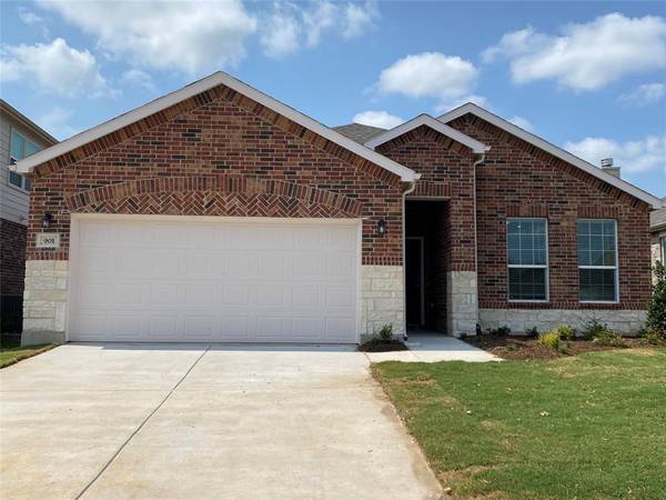 901 Egret Street, Princeton, TX 75407