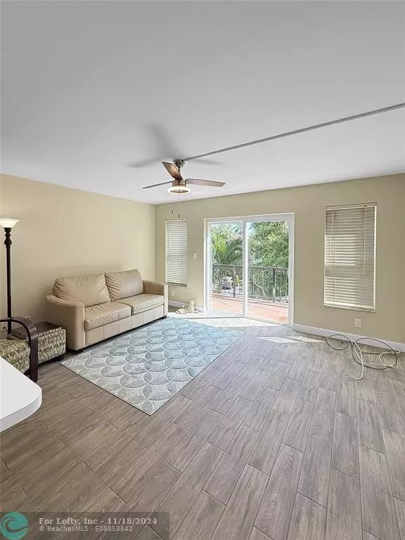 640 Tennis Club Dr  #307, Fort Lauderdale, FL 33311