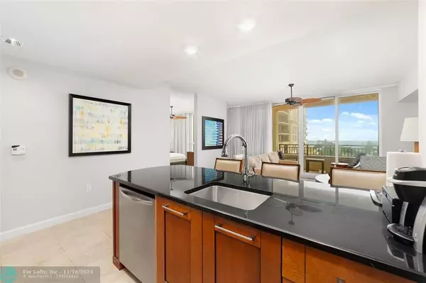 Singer Island, FL 33404,3800 N Ocean Dr  #617