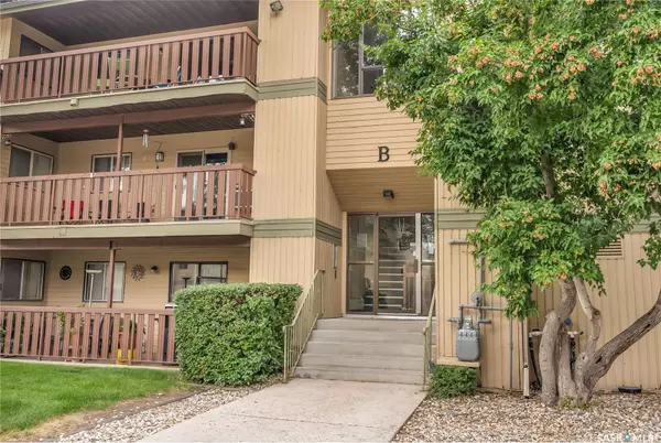 1121 McKercher DRIVE #102B, Saskatoon, SK S7H 5B8