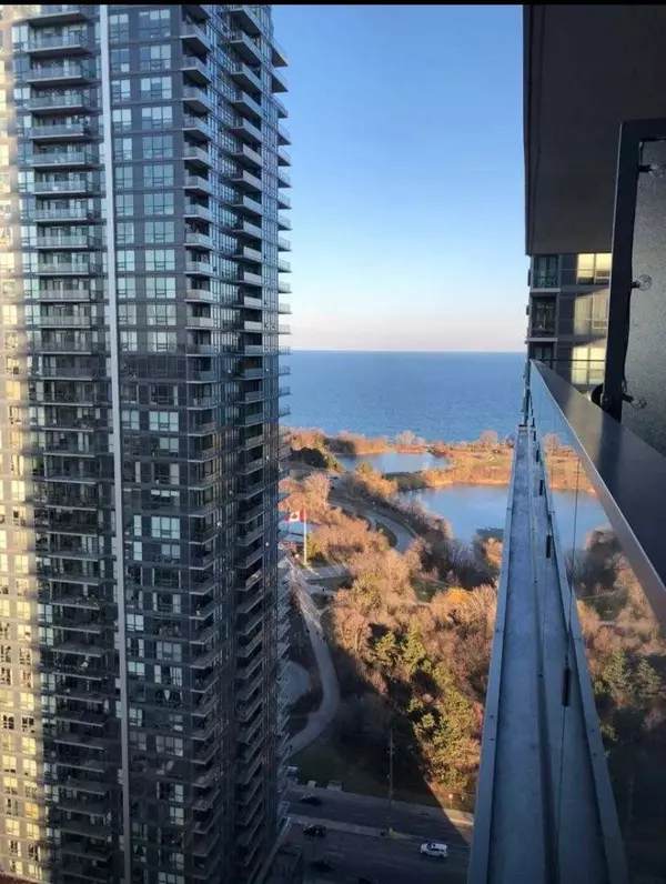 Toronto W06, ON M8V 0C1,2220 Lakeshore BLVD #3206