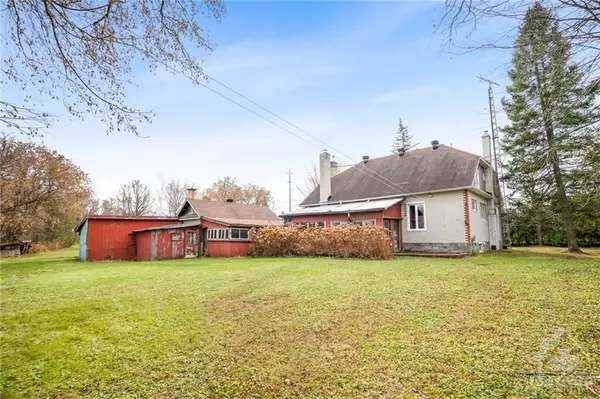 East Hawkesbury, ON K0B 1P0,1015 LABROSSE ST