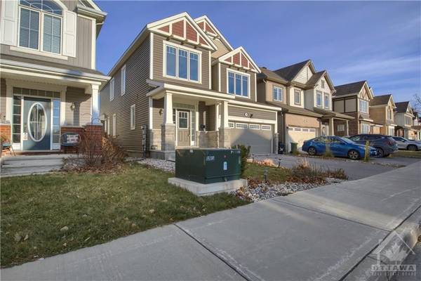 704 DEVARIO CRES, Barrhaven, ON K2J 6H3