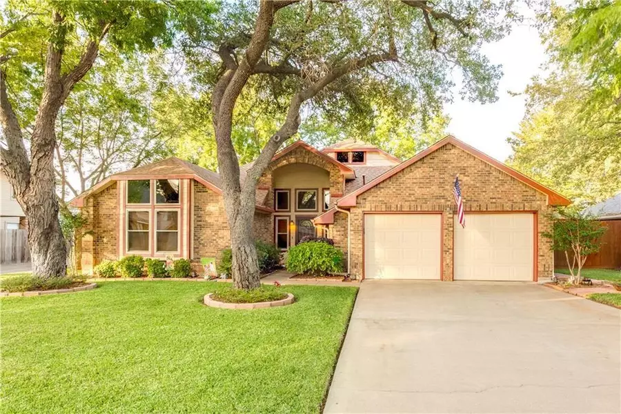 3406 Spring Willow Drive, Grapevine, TX 76051