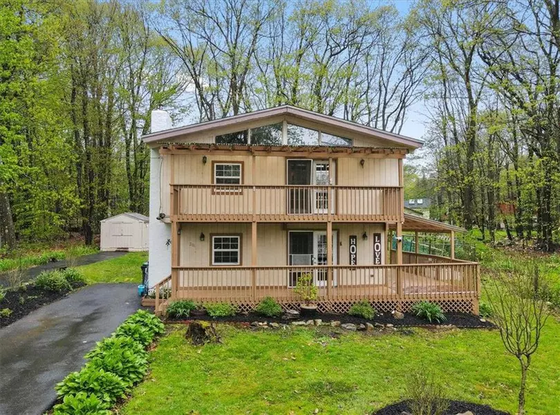 206 PALOMINO Place, Coolbaugh Twp, PA 18466