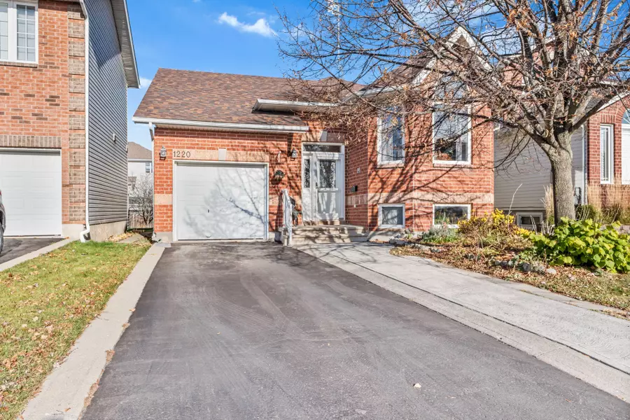 1220 CYPRUS RD, Kingston, ON K7K 7K4