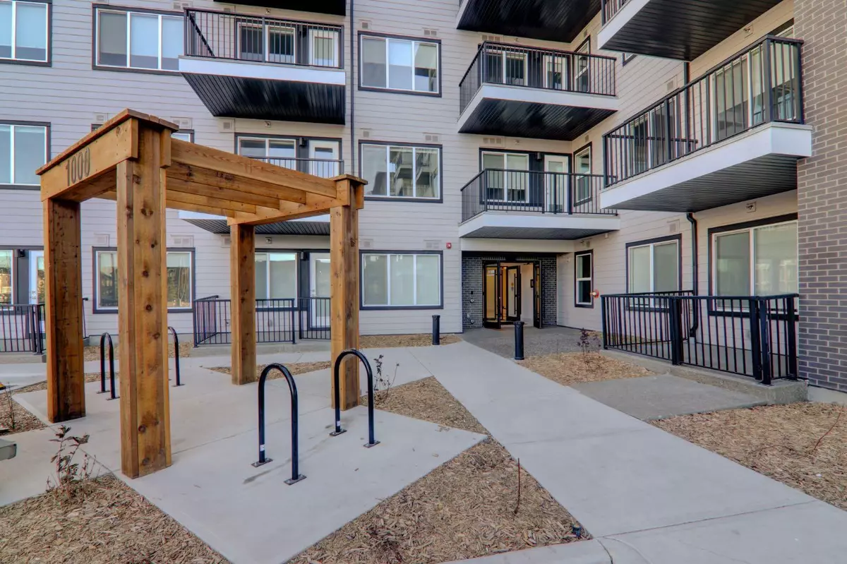 Calgary, AB T3N 2K1,395 Skyview Pkwy NE #2508