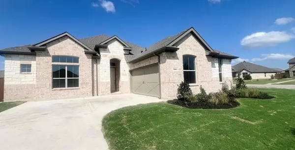 5801 14th Street, Midlothian, TX 76065