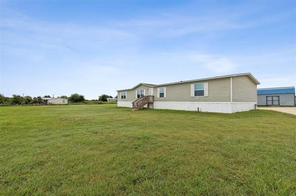 Grandview, TX 76050,10752 County Road 418