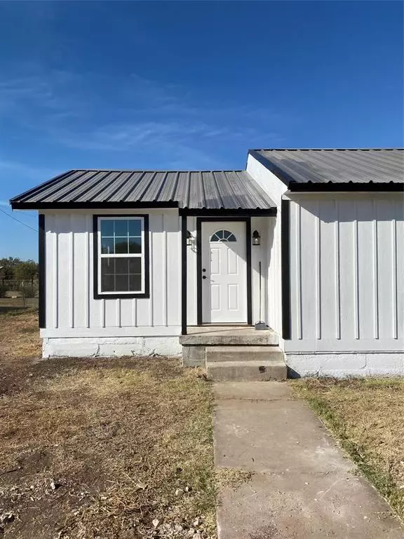 610 NW 7th Street, Hamlin, TX 79520