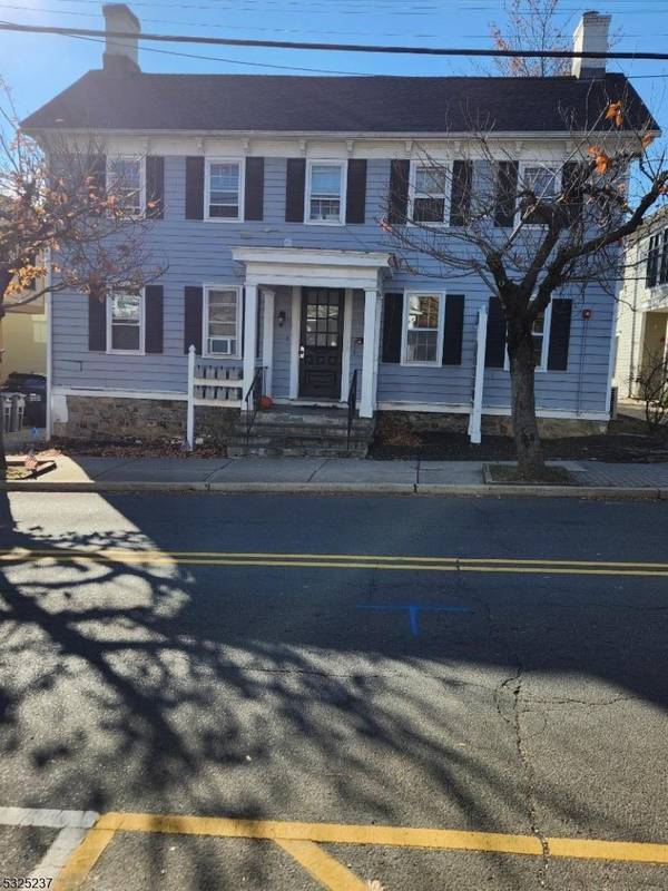 20 Leigh St, Clinton Town, NJ 08809