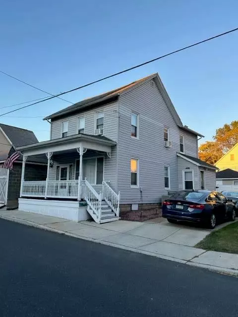 Pen Argyl Borough, PA 18072,102 B Street