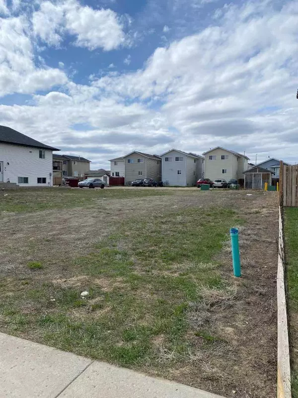 Brooks, AB T1R 1R3,333 17 ST E