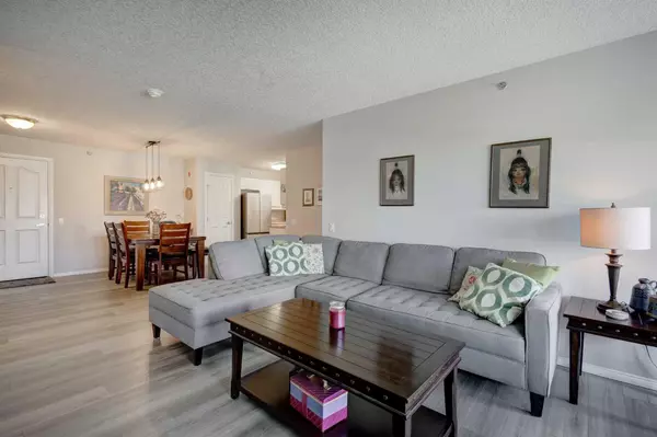 Calgary, AB T3H 3L9,1818 Simcoe BLVD SW #1316