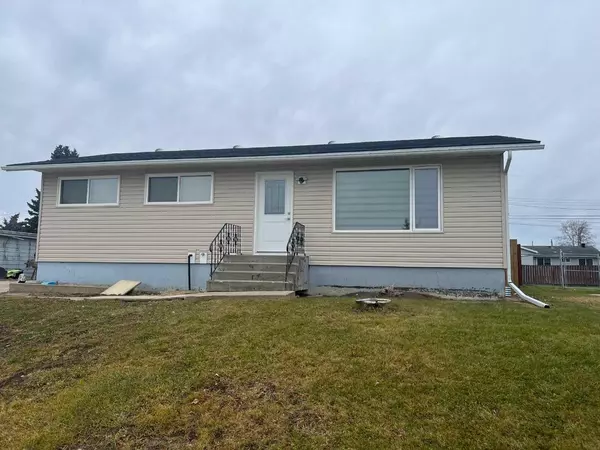 510 4 AVE, Fox Creek, AB T0H 1P0