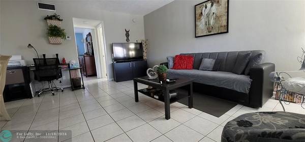 541 Blue Heron Dr  #316,  Hallandale Beach,  FL 33009