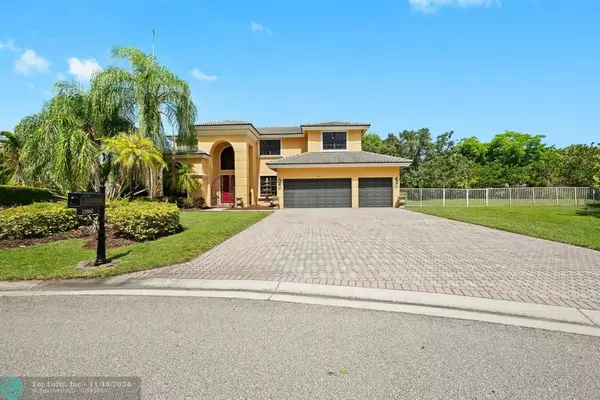 11860 NW 3rd Dr, Coral Springs, FL 33071