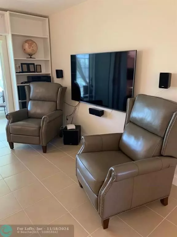 Plantation, FL 33313,4751 NW 10th Ct  #206