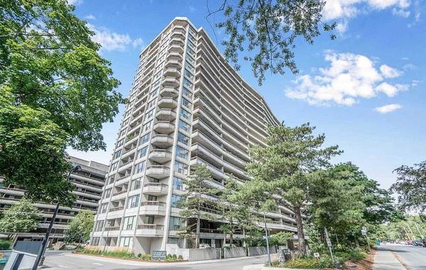 100 Quebec AVE #901, Toronto W02, ON M6P 4B8