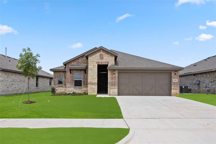 1910 Cheyenne Drive, Cleburne, TX 76033