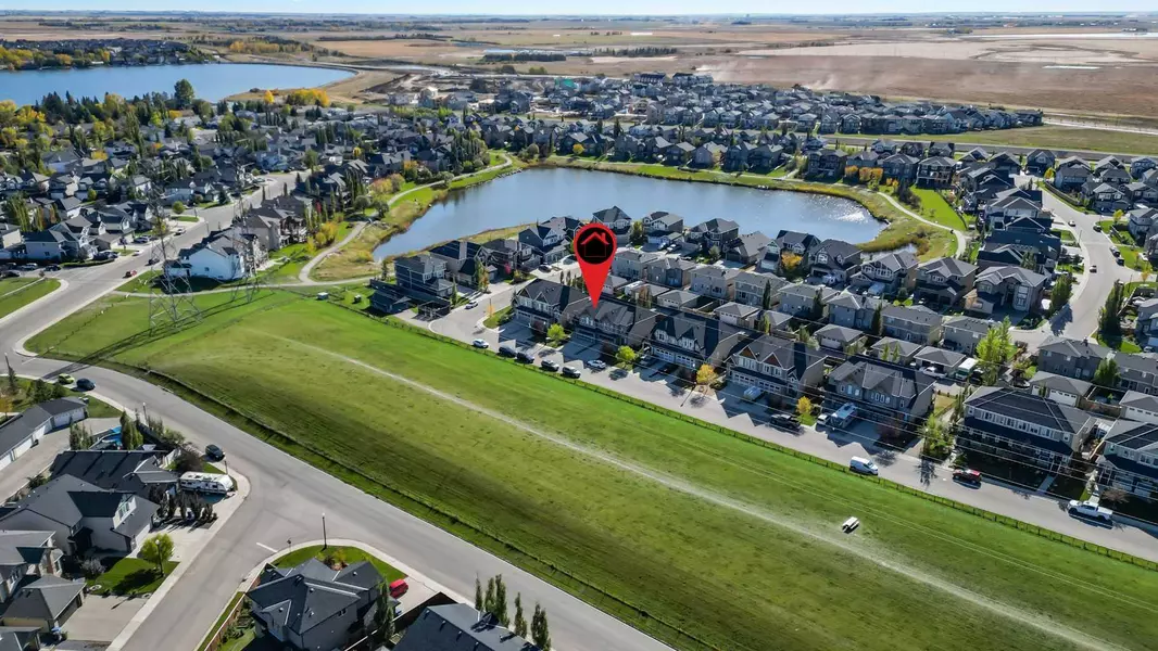 208 Rainbow Falls GN, Chestermere, AB T1X 1S5