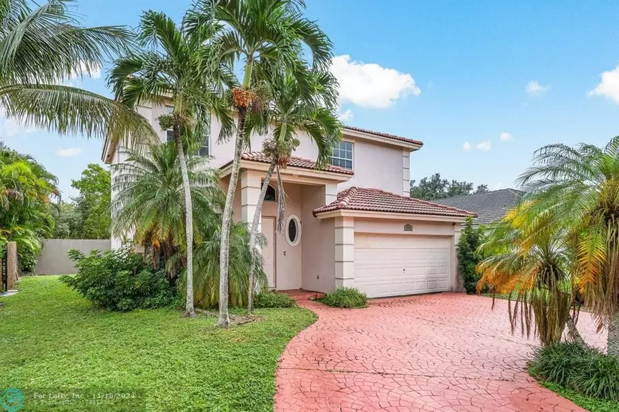 5840 SW 102nd Ave, Cooper City, FL 33328