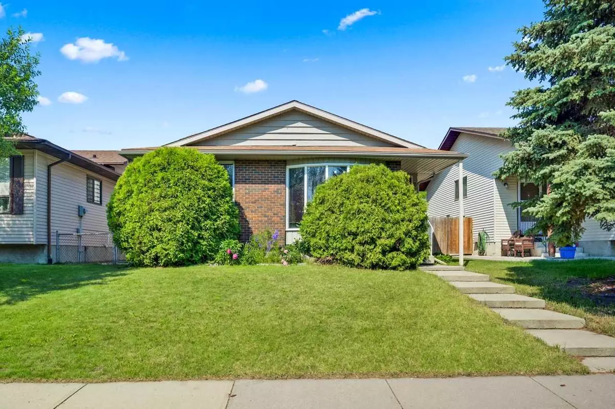 Calgary, AB T2E 7R9,68 Millward PL Northeast