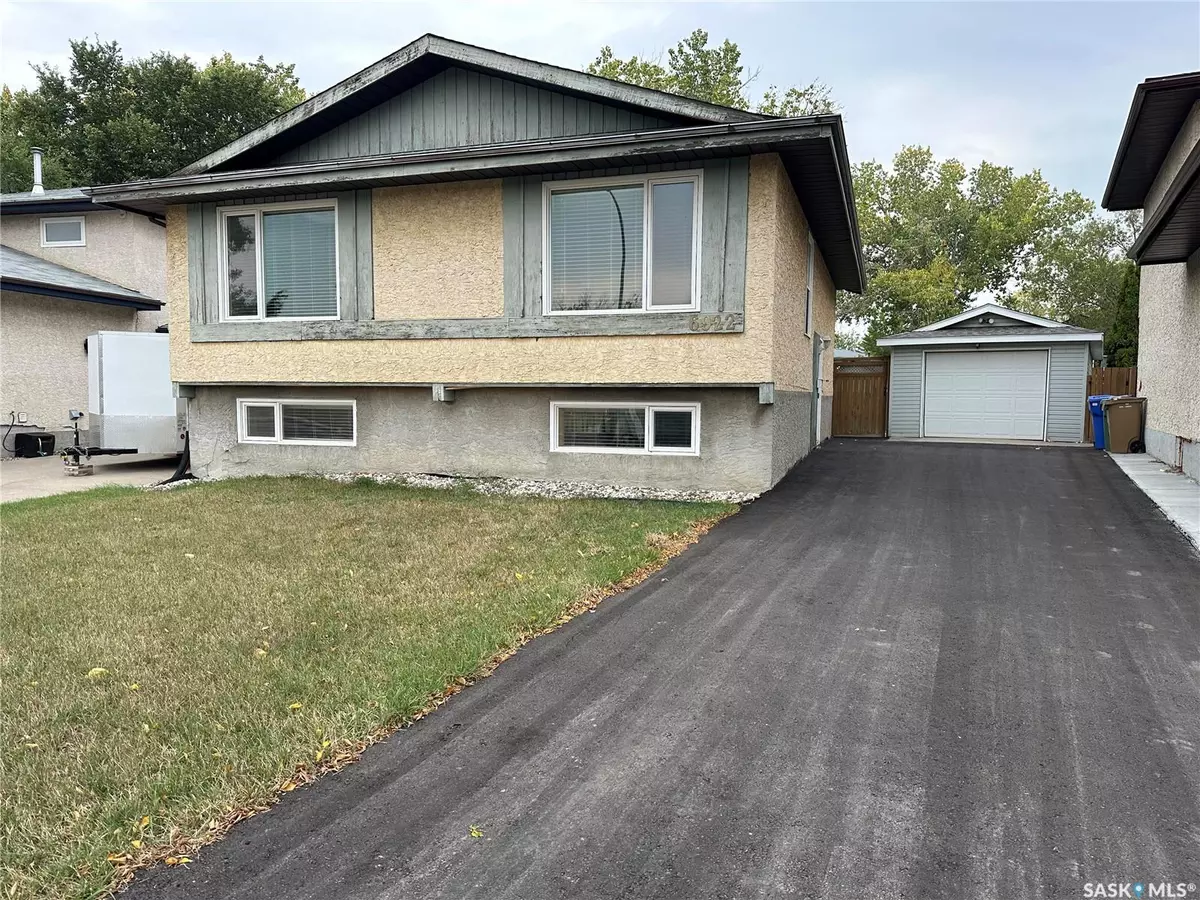 Regina, SK S4X 2M6,6922 Dalgliesh DRIVE