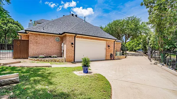 Hurst, TX 76054,3640 Chateaux Lane