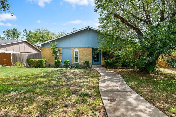 2068 E Peters Colony Road, Carrollton, TX 75007