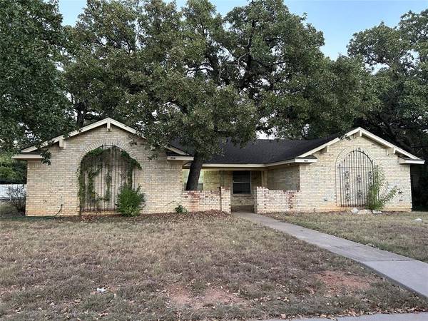 780 Shady Lane,  Hurst,  TX 76053