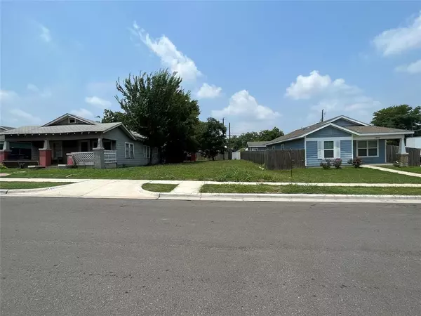 Fort Worth, TX 76104,1402 Driess Street