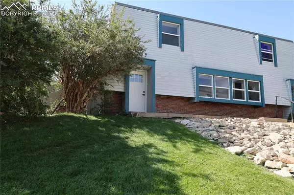 2979 E Fountain BLVD, Colorado Springs, CO 80910