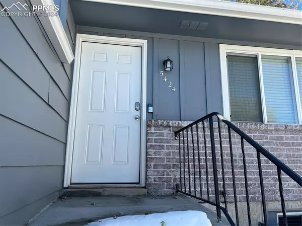 Colorado Springs, CO 80918,5424 Del Rey DR