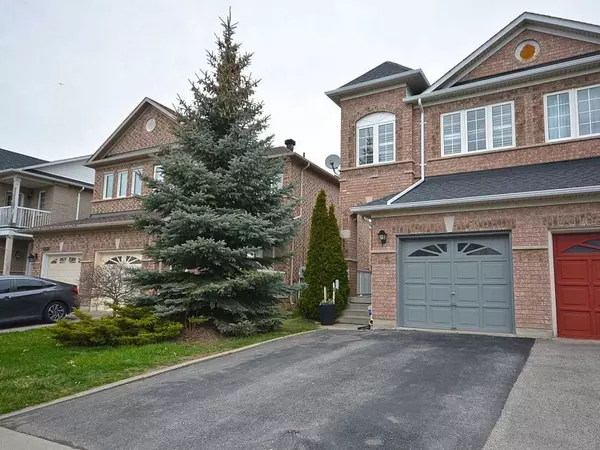 5679 Longboat AVE, Mississauga, ON L5M 7E6