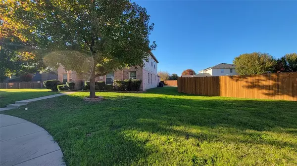 Desoto, TX 75115,605 Skyflower Court