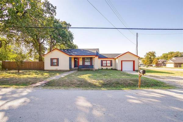 Springtown, TX 76082,229 W 3rd Street