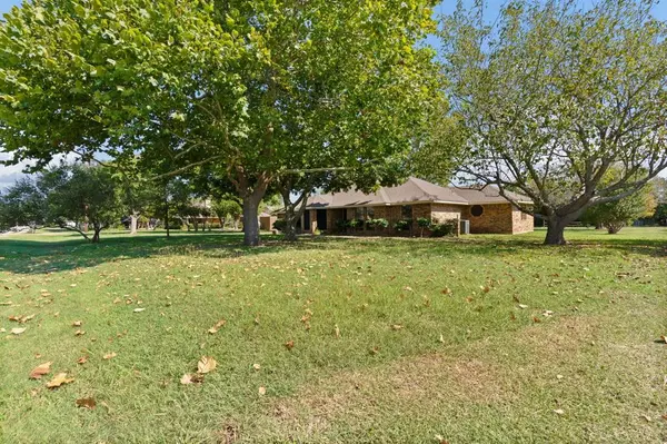 Midlothian, TX 76065,3410 Oak Tree Lane