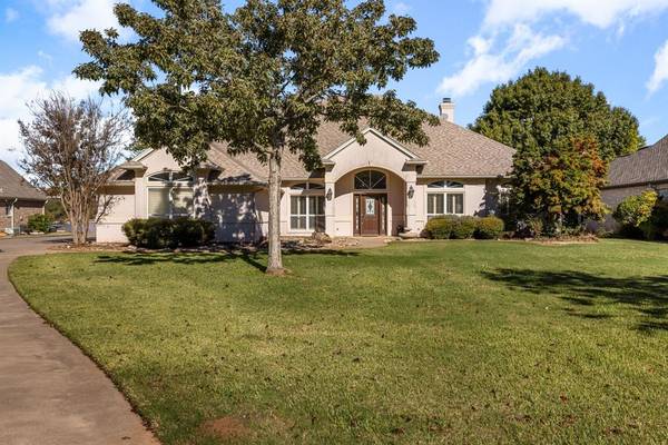 Granbury, TX 76048,1204 E Baja Court