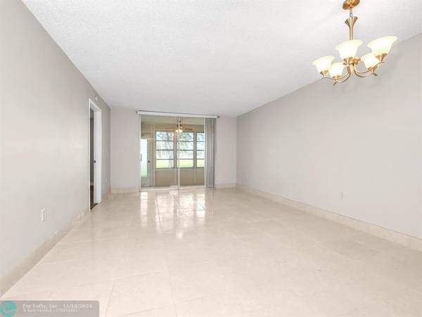 Sunrise, FL 33322,7891 N Sunrise Lakes Dr  #101