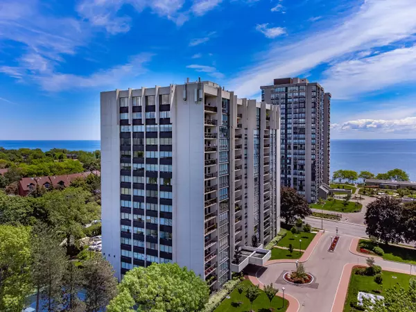 Oakville, ON L6L 5L5,2175 Marine DR #PH6