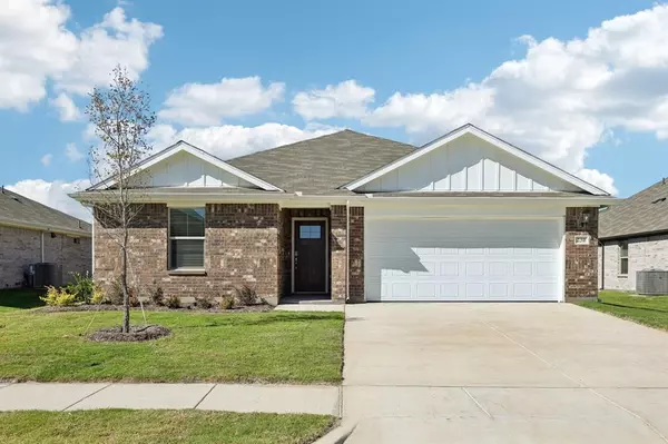 230 Canyon Oaks Drive, Greenville, TX 75402