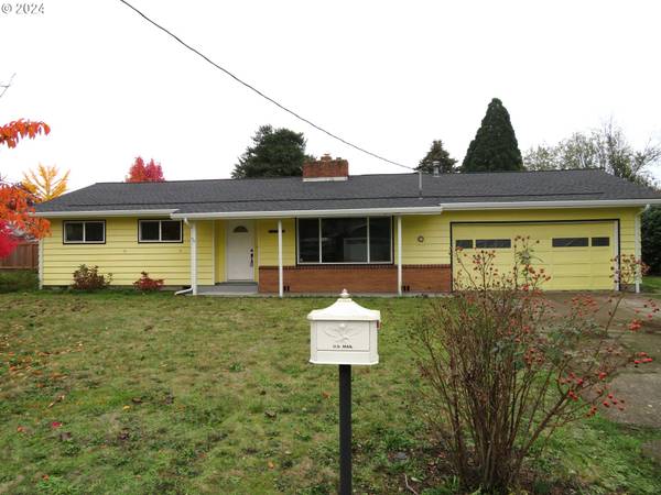 1304 NE NEWALL RD, Newberg, OR 97132