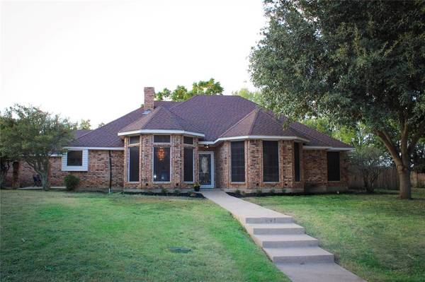 1409 Frenchmans Drive, Desoto, TX 75115