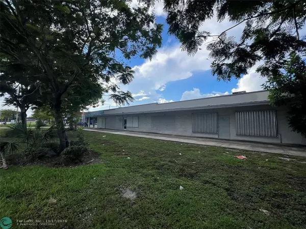 Fort Lauderdale, FL 33315,914 W State Road 84