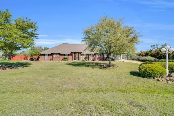 Forney, TX 75126,11396 Prairie Lakes Lane