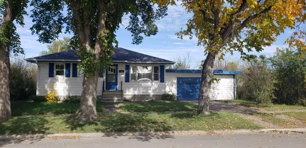 303 Armstrong ST, Carmangay, AB T0L 0N0