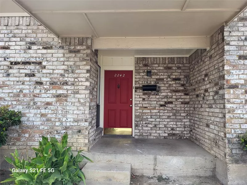 2242 Village North Drive, Richardson, TX 75081