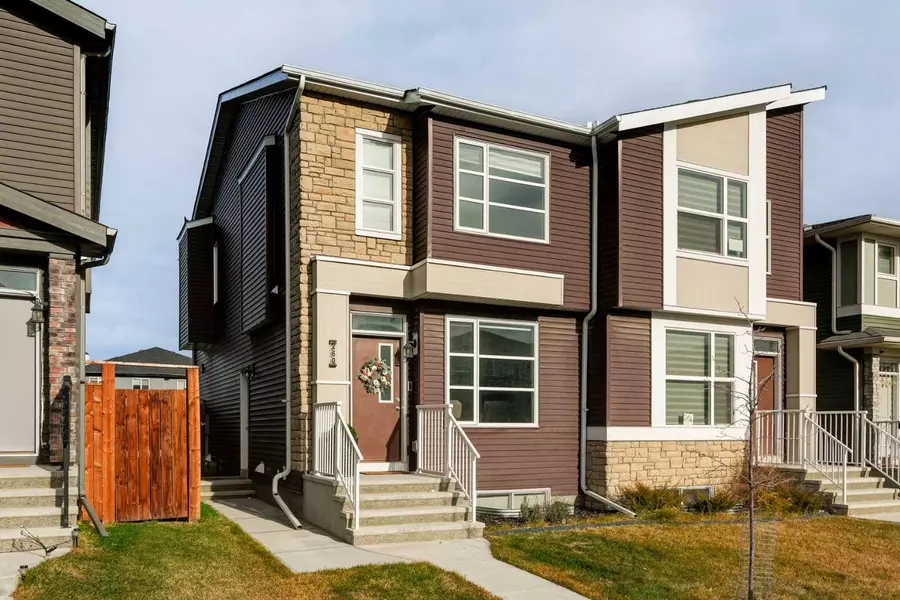 260 Corner Meadows WAY Northeast, Calgary, AB T3N 1Y4