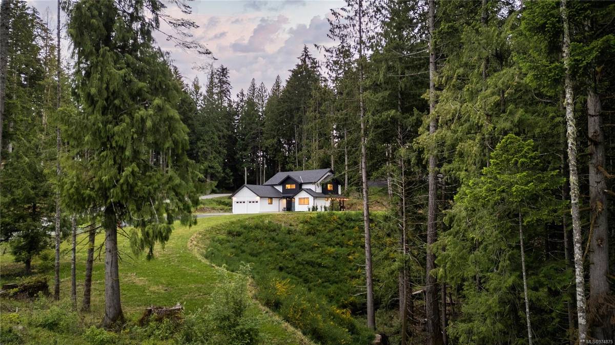 Highlands, BC V9B 6R9,657 Gowlland Rd